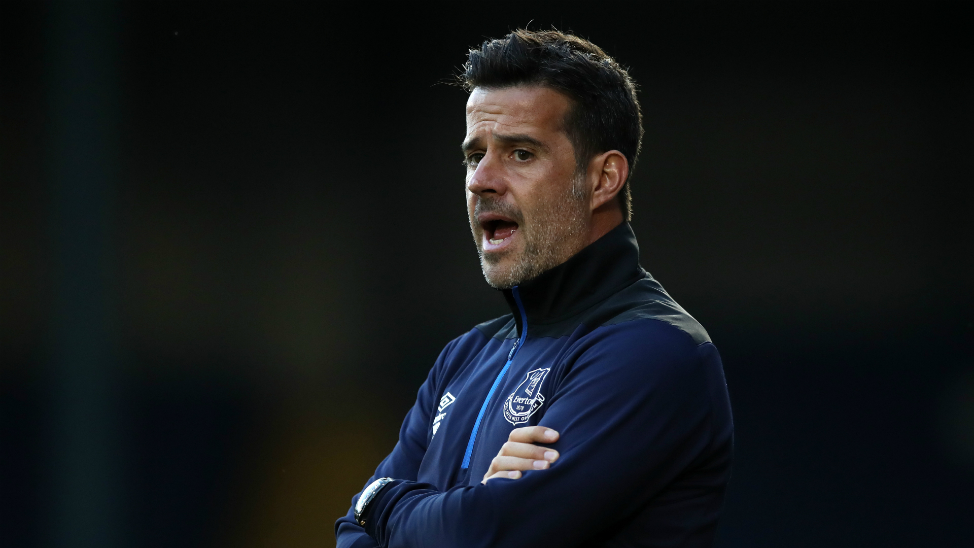 跻身前三行 跻身前三行